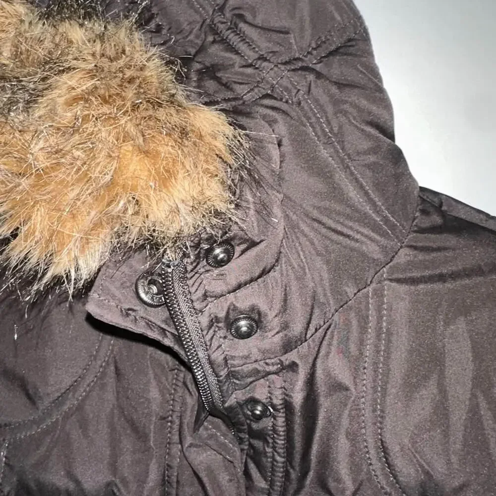 GIRLS Sz Medium GAP Jacket Winter Puffer with attached Fur Hood - Black